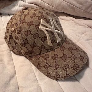 Gucci NY hat